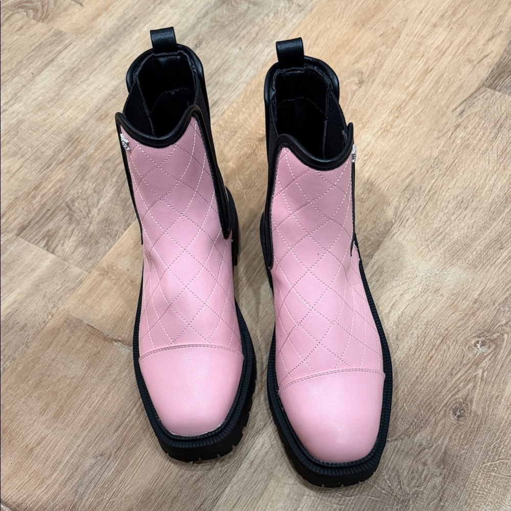 Sam Edelman Pink Quilted Girls Boots